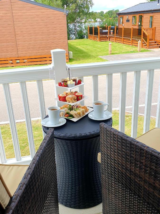 Tattersall Lakes Country Retreat Villa Dogdyke Esterno foto