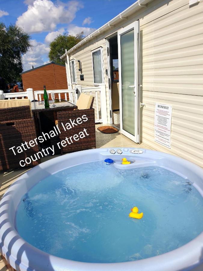 Tattersall Lakes Country Retreat Villa Dogdyke Esterno foto