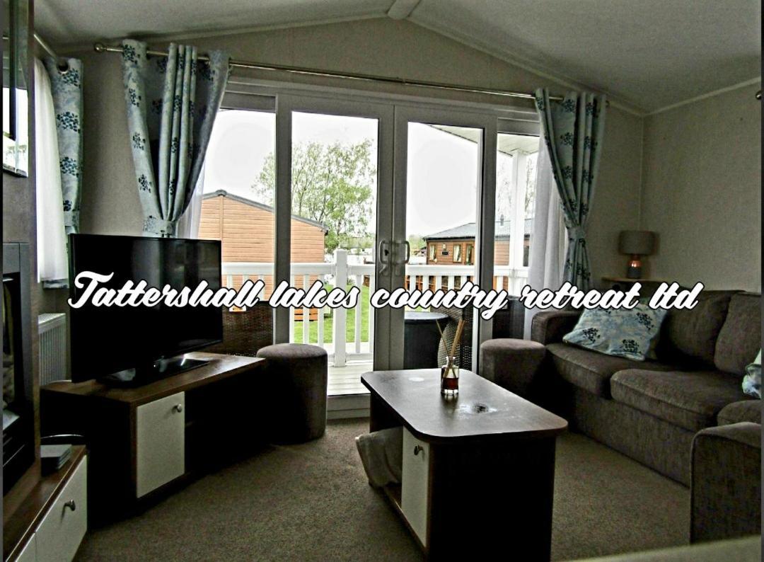 Tattersall Lakes Country Retreat Villa Dogdyke Esterno foto