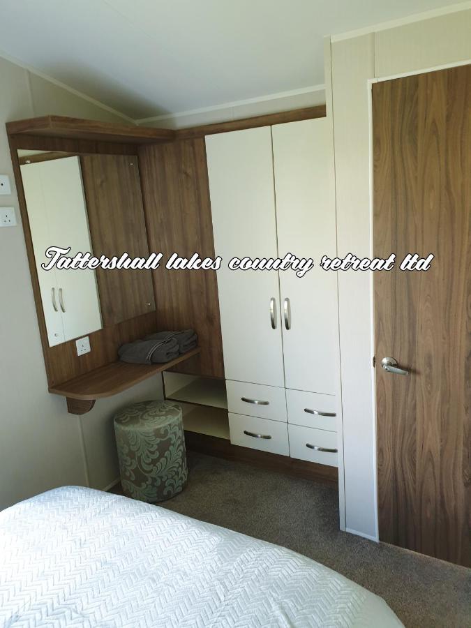 Tattersall Lakes Country Retreat Villa Dogdyke Esterno foto